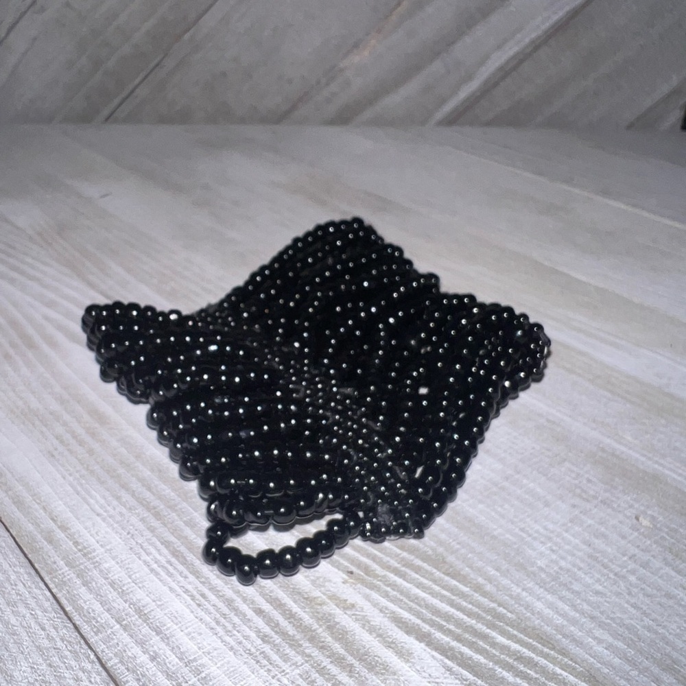 4 black bracelets - Picture 5 of 7